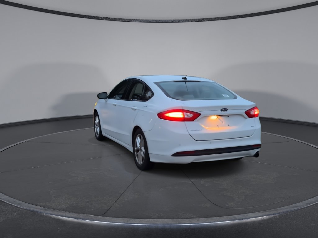 Used 2013 Ford Fusion SE FWD image 7