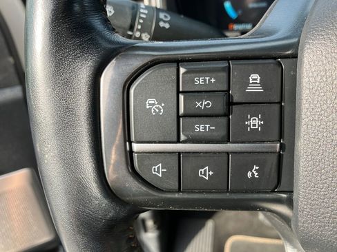 Certified 2024 Ford F250 Platinum image 17