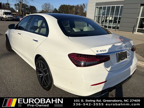 Used 2022 Mercedes-Benz E 450 4MATIC Sedan image 3