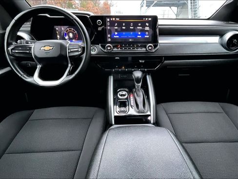 Used 2023 Chevrolet Colorado LT w/ LT Convenience Package II image 21