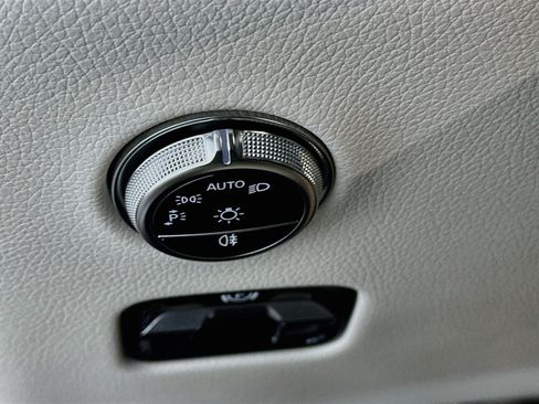 Used 2026 Mercedes-Benz GLC 300 4MATIC image 17