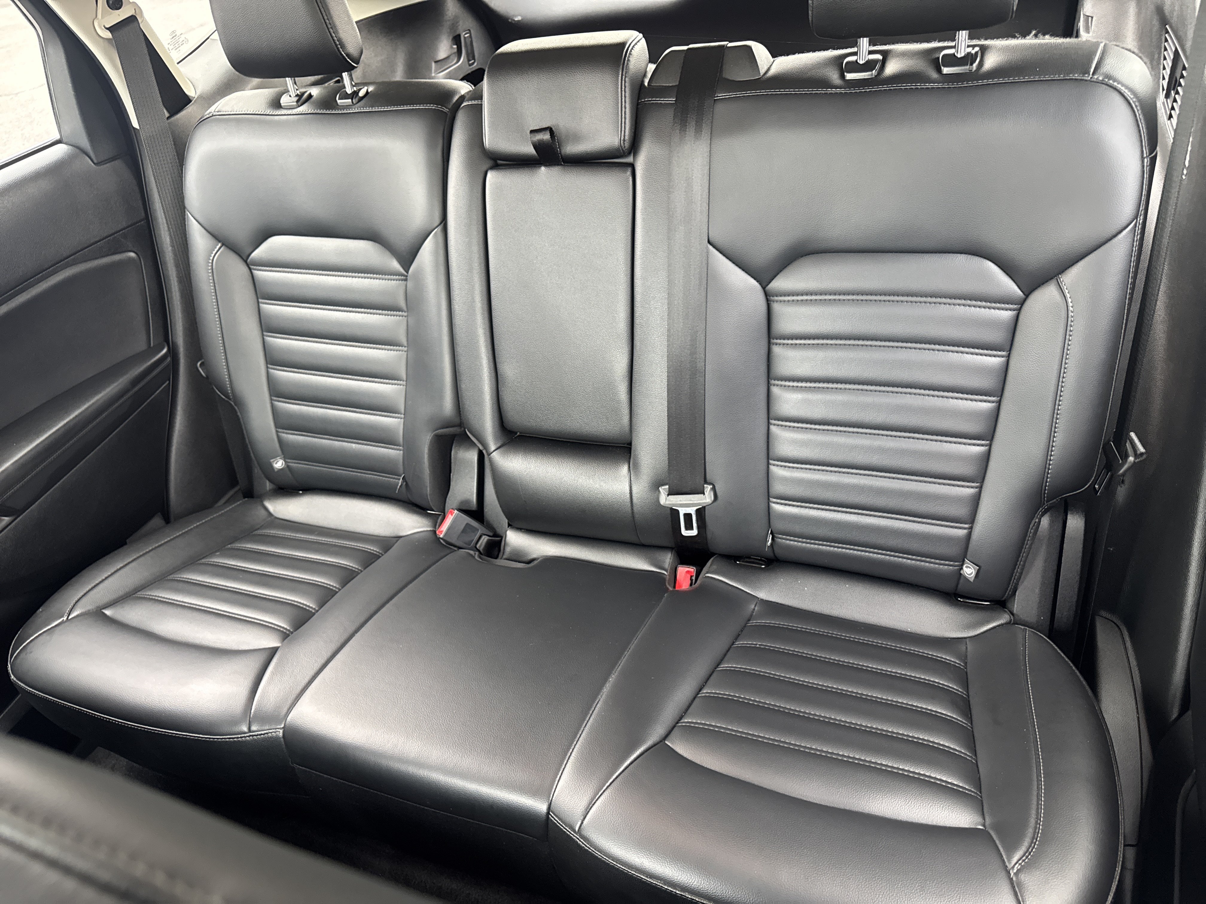 Used 2024 Ford Edge SEL AWD/4WD image 13