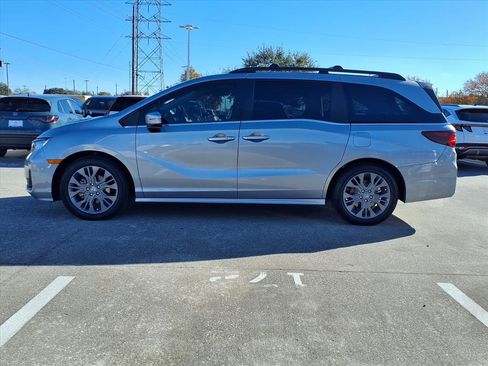 Certified 2025 Honda Odyssey Touring image 20