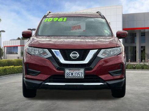 Used 2018 Nissan Rogue SV w/ Premium Package image 10