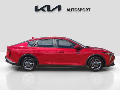 New 2026 Kia K4 LXS image 7