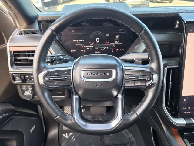 Used 2025 GMC Yukon XL Denali AWD/4WD image 24