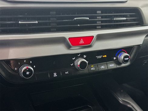 Used 2020 Kia Telluride LX image 18