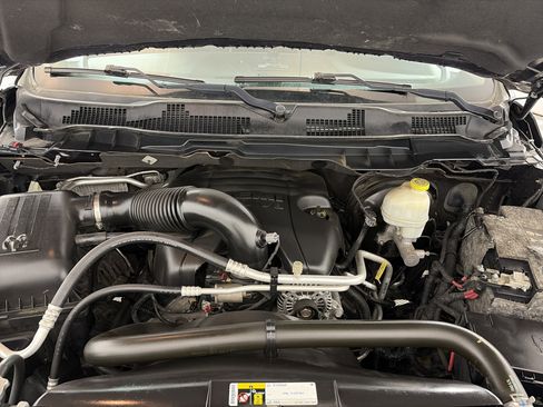 Used 2016 RAM 1500 Laramie w/ Convenience Group image 12