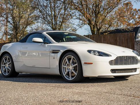 Used 2008 Aston Martin V8 Vantage Roadster image 22