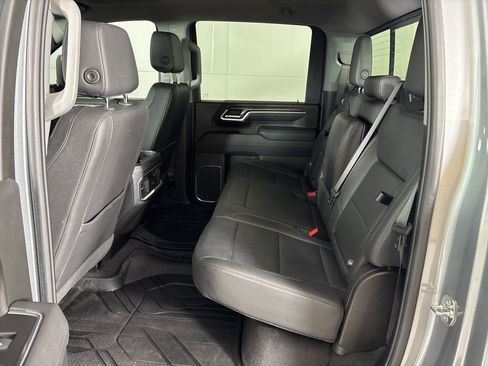 Used 2025 Chevrolet Silverado 2500 LTZ w/ LTZ Premium Package image 46