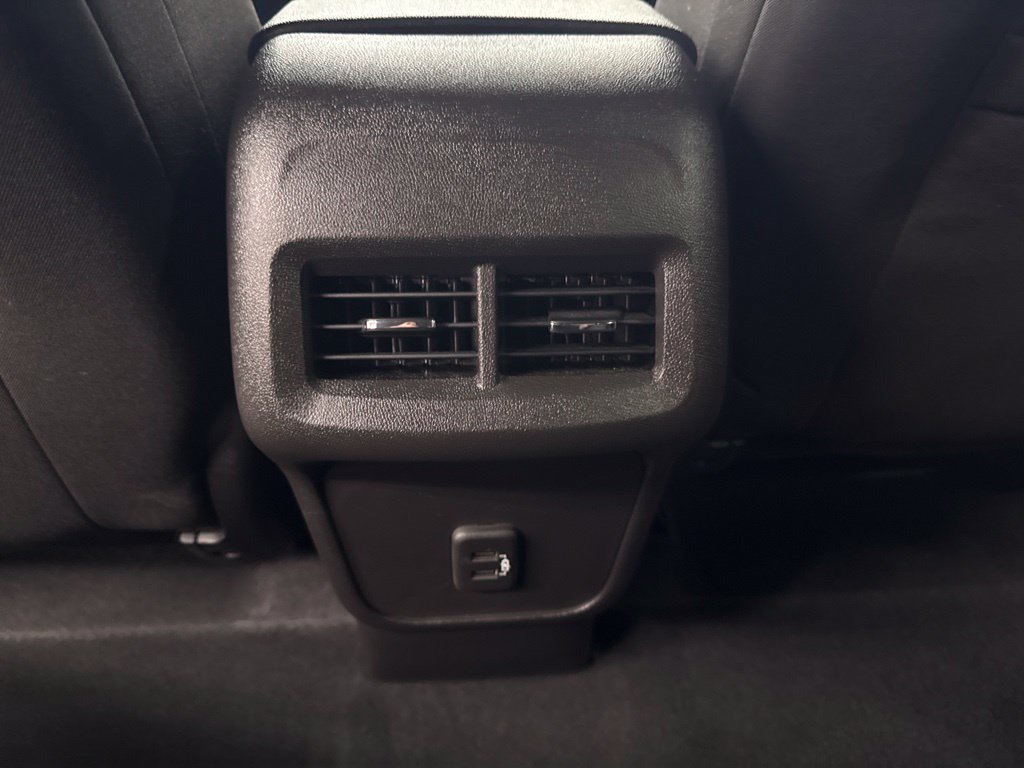 Used 2024 Chevrolet Equinox LT AWD/4WD image 19