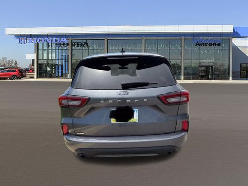 Used 2023 Ford Escape ST-Line w/ Tech Pack #1 FWD image 3