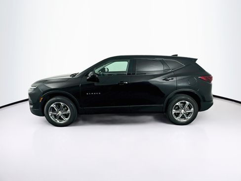Used 2023 Chevrolet Blazer LT FWD image 4