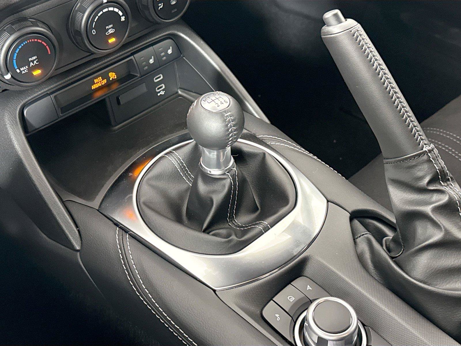 New 2026 MAZDA MX-5 Miata Club w/ Interior Package RWD image 24