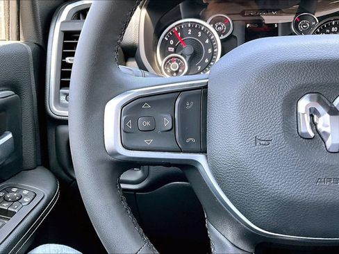Certified 2026 RAM 2500 Big Horn AWD/4WD image 6