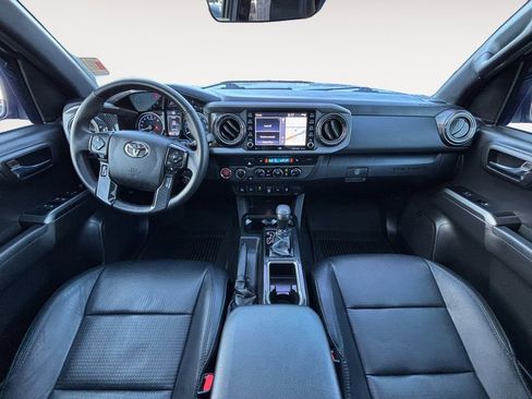 Used 2023 Toyota Tacoma TRD Off-Road w/ TRD Premium Off Road Package image 13