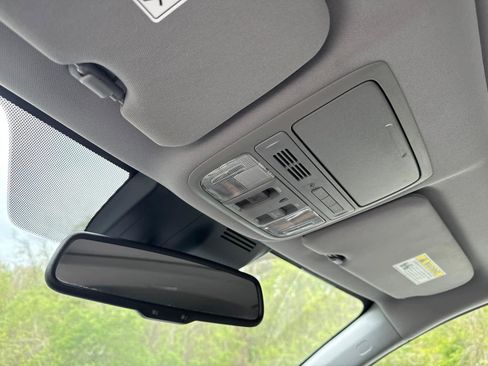 Used 2018 Honda CR-V Touring image 26