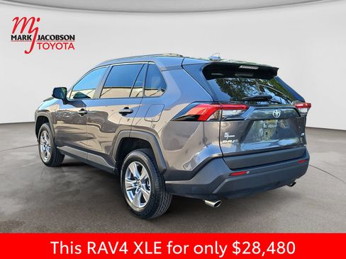 Used 2024 Toyota RAV4 XLE FWD image 14