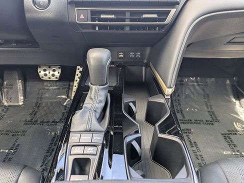 Used 2025 Toyota Camry XSE image 18