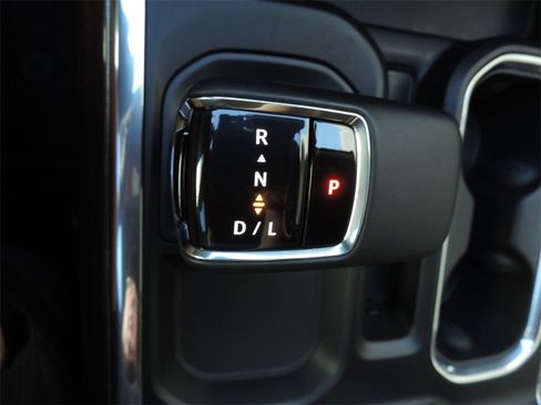 Certified 2023 Chevrolet Silverado 1500 RST image 21