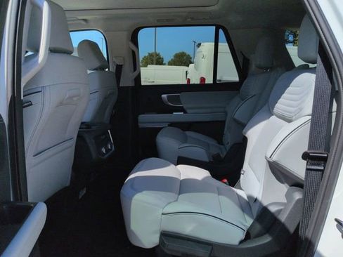 New 2025 Ford Expedition Max Platinum w/ Platinum Ultimate Package image 14