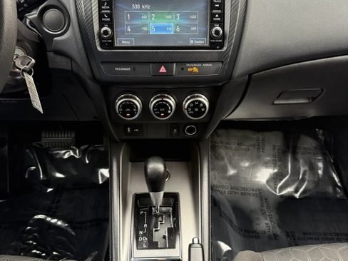Used 2022 Mitsubishi Outlander Sport SE AWD/4WD image 19