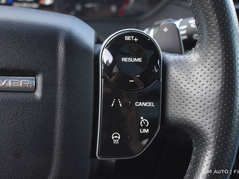 Used 2018 Land Rover Range Rover Velar S AWD/4WD image 22