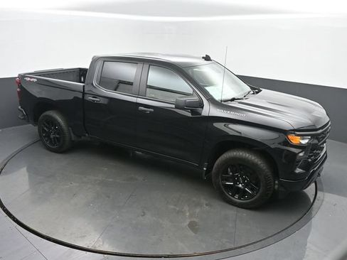 Used 2023 Chevrolet Silverado 1500 Custom AWD/4WD image 43