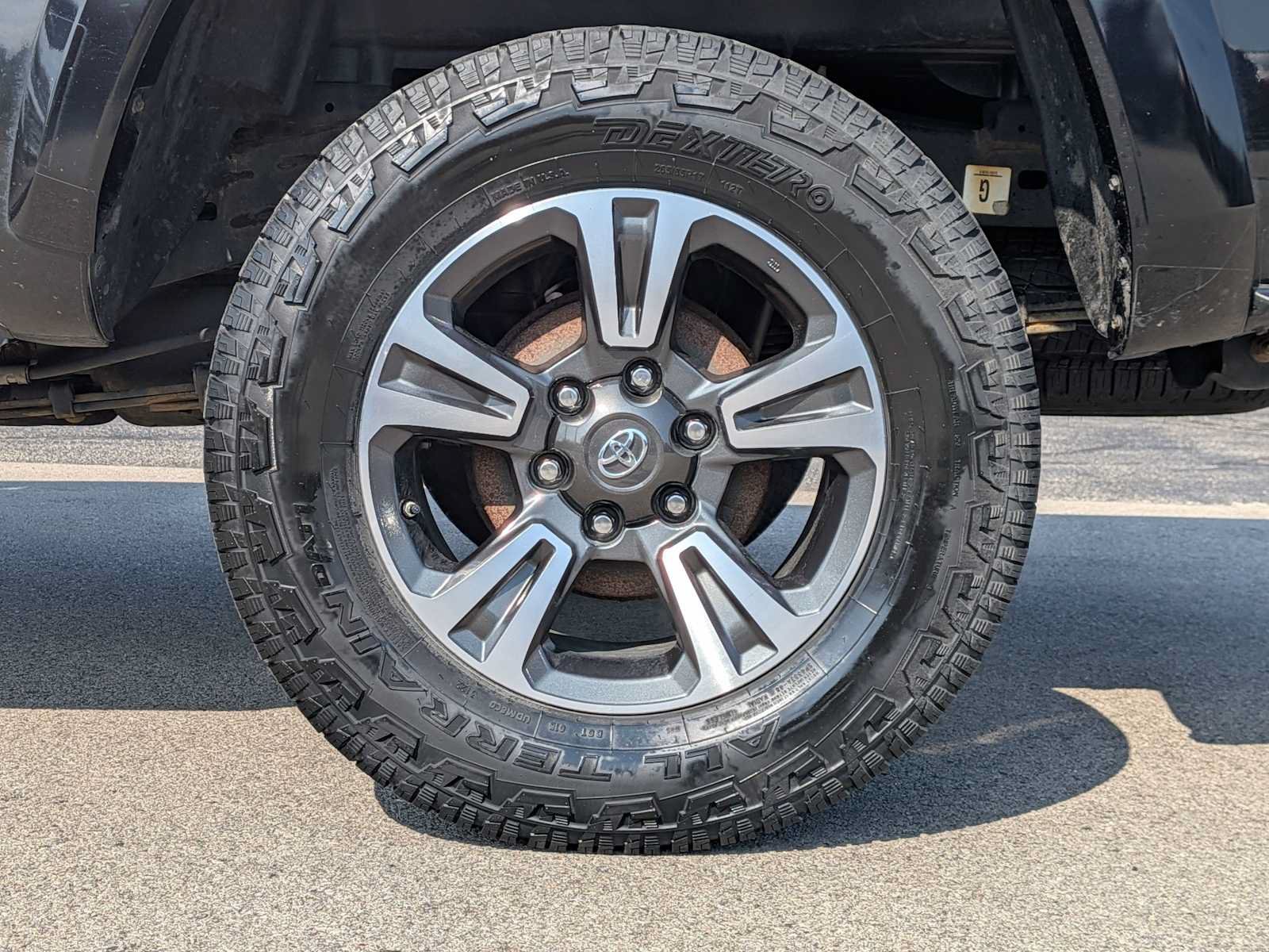Used 2019 Toyota Tacoma TRD Sport AWD/4WD image 13