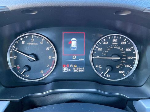 Used 2024 Subaru Crosstrek 2.0i Premium image 22