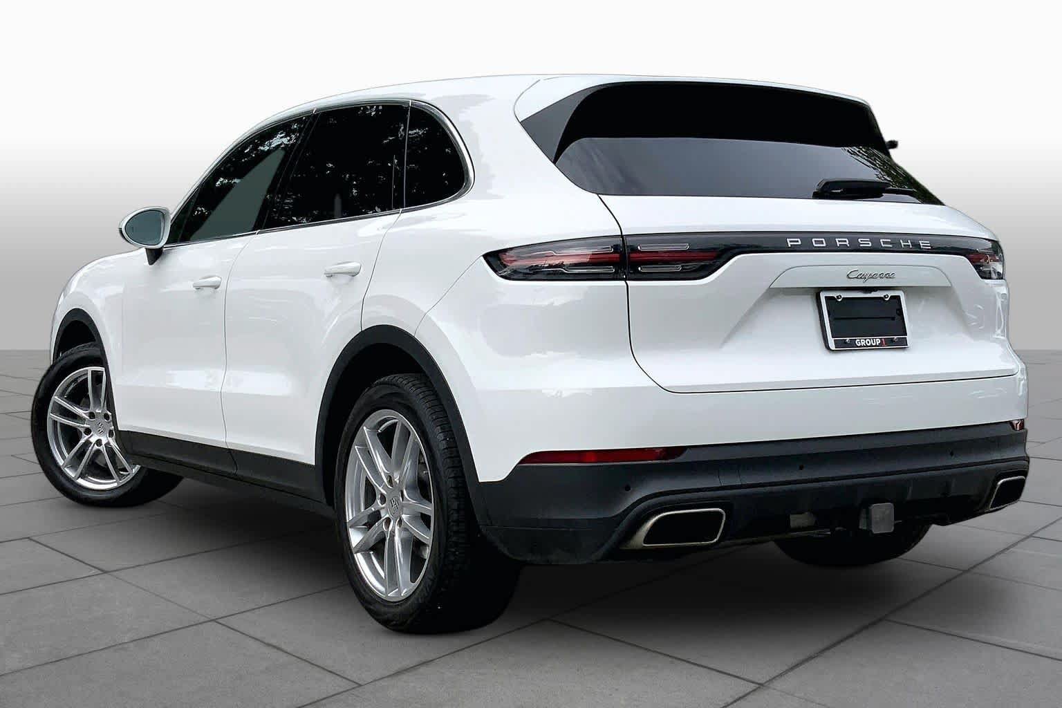 Used 2023 Porsche Cayenne AWD/4WD image 12