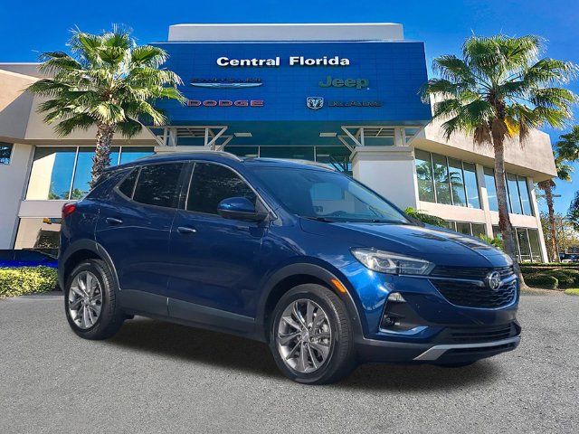 Used 2022 Buick Encore GX Essence w/ Advanced Technology Package FWD image 2
