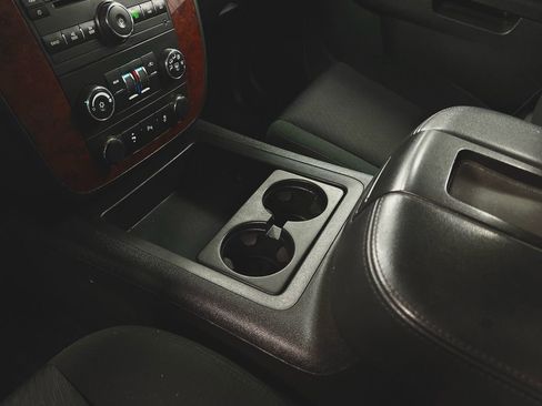 Used 2014 Chevrolet Tahoe LS image 21