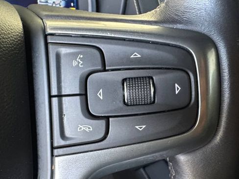 Used 2023 Chevrolet Suburban Premier AWD/4WD image 8