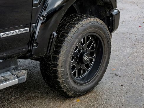 Used 2021 Ford F250 Lariat w/ Lariat Value Package image 62