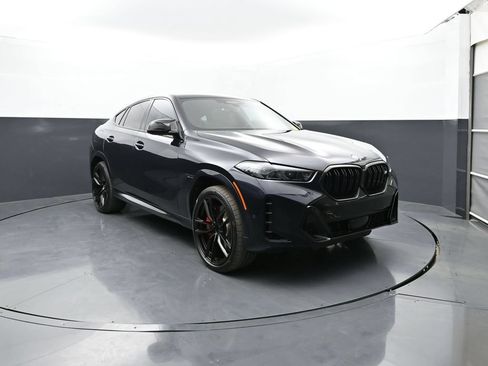 Used 2025 BMW X6 M60i AWD/4WD image 3