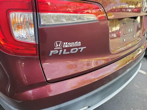 Used 2019 Honda Pilot Touring image 15