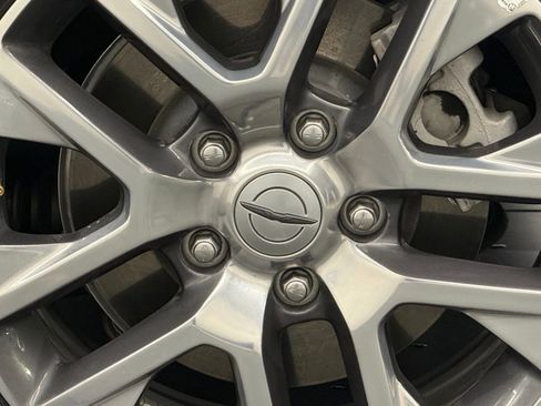 Used 2022 Chrysler Pacifica Pinnacle image 15