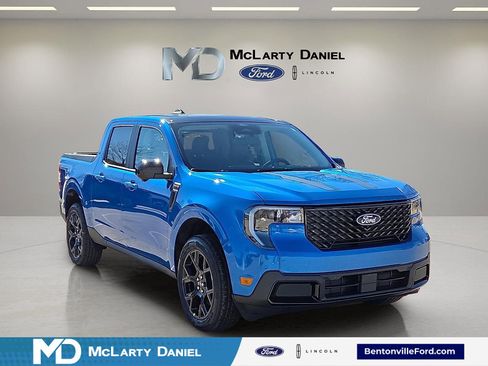 New 2026 Ford Maverick Lariat w/ Black Appearance Package AWD/4WD image 1