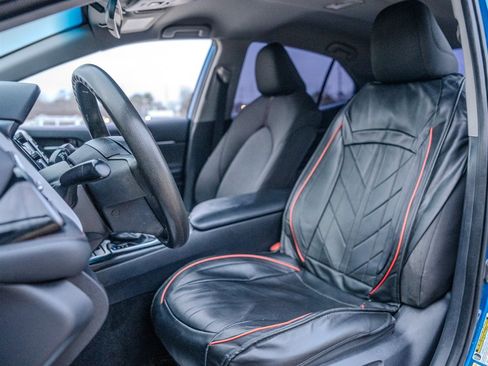 Used 2019 Toyota Camry LE image 26