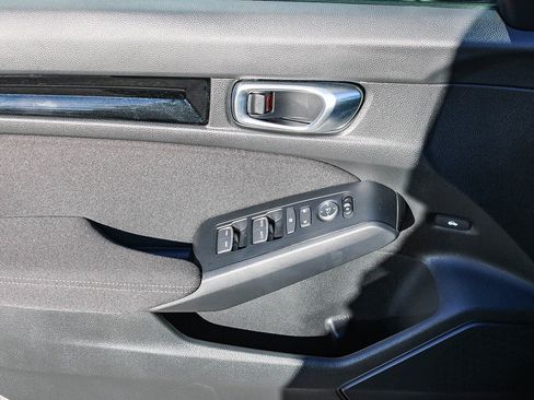 Certified 2025 Honda Civic Sport image 21