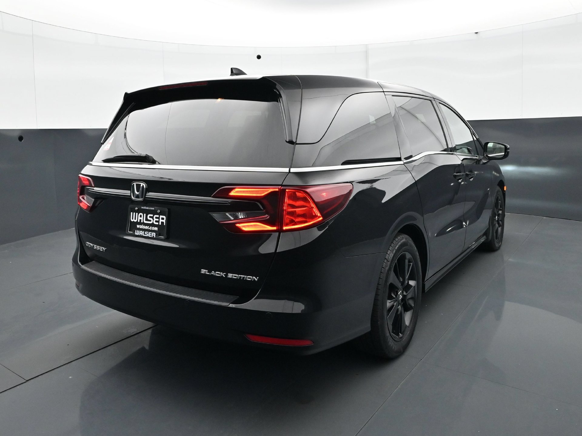 Used 2024 Honda Odyssey EX-L image 5