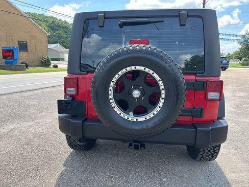 Used 2011 Jeep Wrangler Sport AWD/4WD image 6