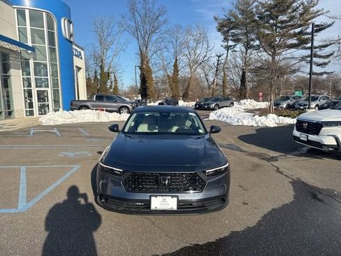 Used 2023 Honda Accord EX image 3