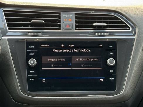 Used 2022 Volkswagen Tiguan SEL R-Line AWD/4WD image 19