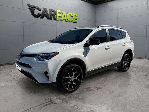 Used 2018 Toyota RAV4 SE w/ All Weather Liner Package AWD/4WD image 6