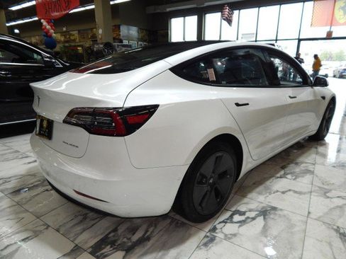Used 2022 Tesla Model 3 Long Range image 4