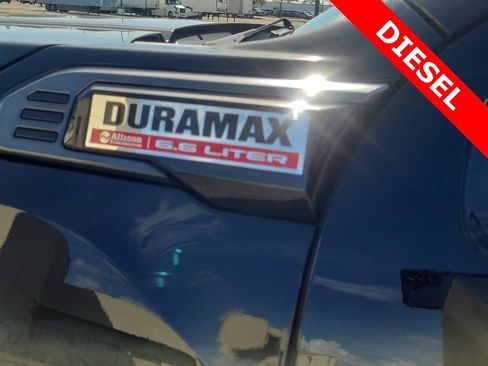 Used 2025 GMC Sierra 2500 AT4 w/ AT4 Premium Plus Package image 11