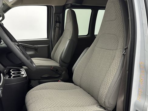 Used 2024 Chevrolet Express 3500 LT w/ LT Preferred Equipment Group image 22