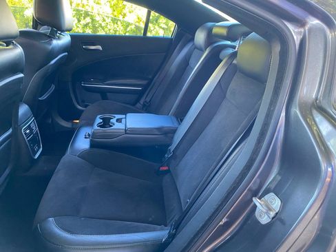 Used 2015 Dodge Charger R/T RWD image 38